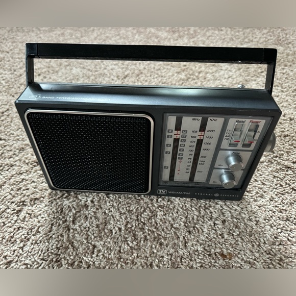 GE general electric Other - Vintage GE TV SOUND  General Electric 4 Band Receiver TV/WB/AM/FM Radio 7-2945A